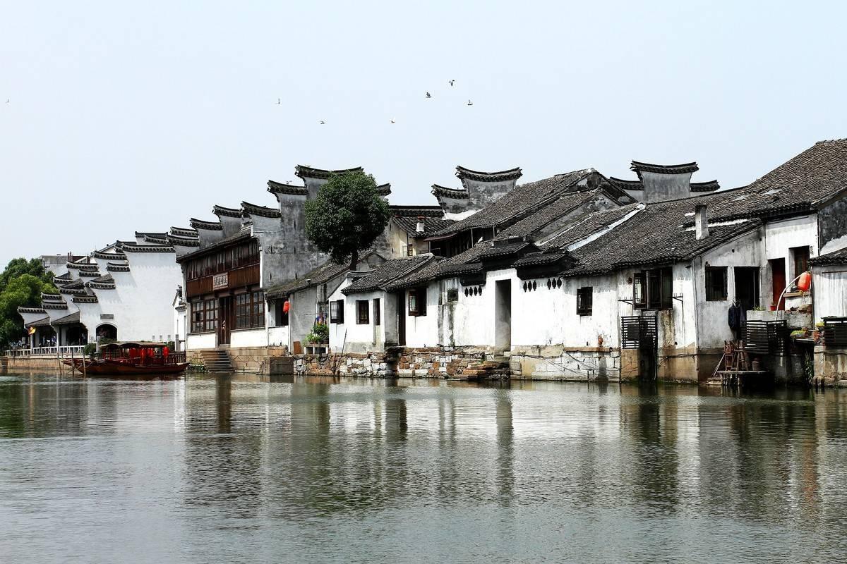 探索天涯,解锁肖战声称谈恋爱会公开,但要低调,建议女生整容不要都一个样,如何看?交流平台